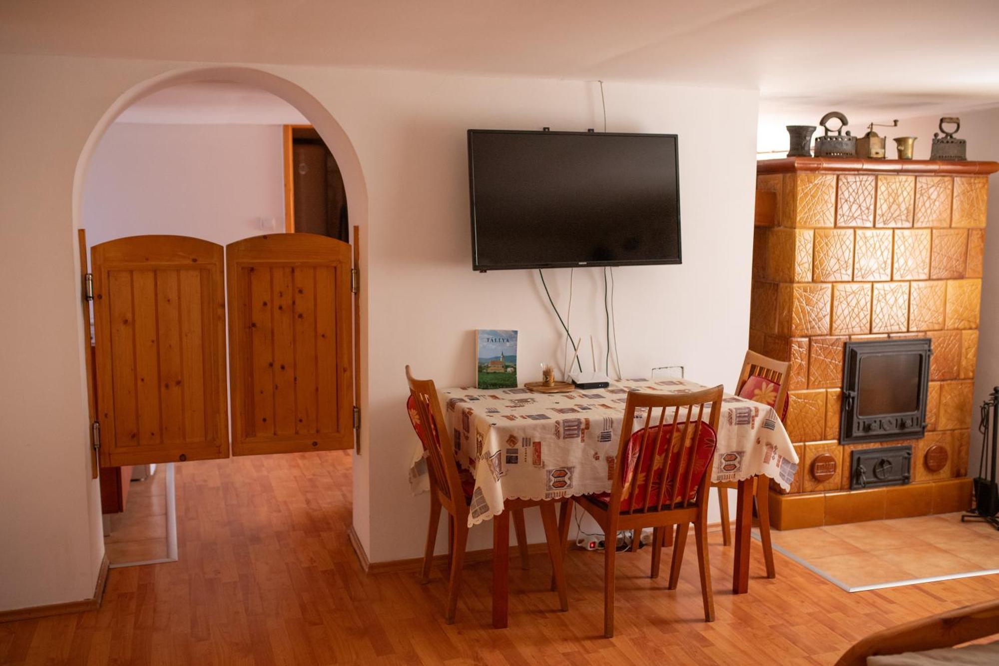 Európa Szíve vendégház Tállya Exterior foto